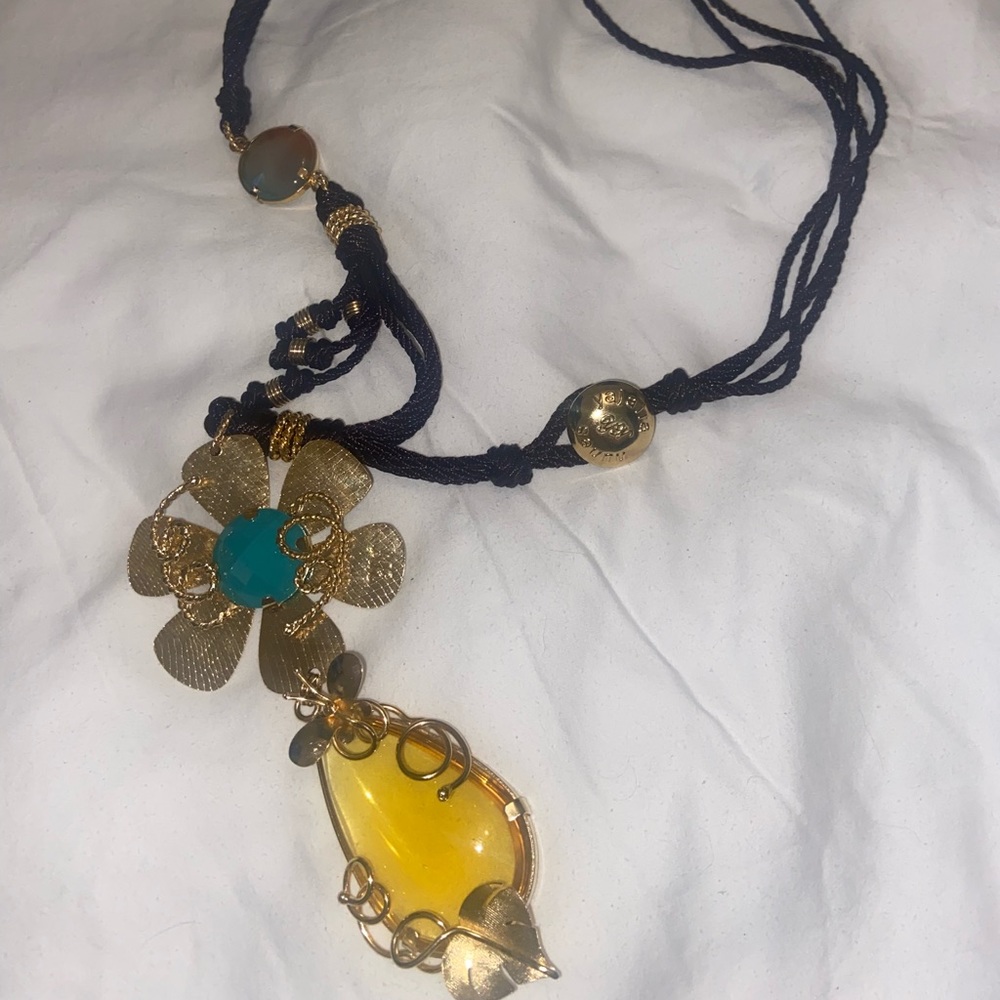 Amazing long necklace!